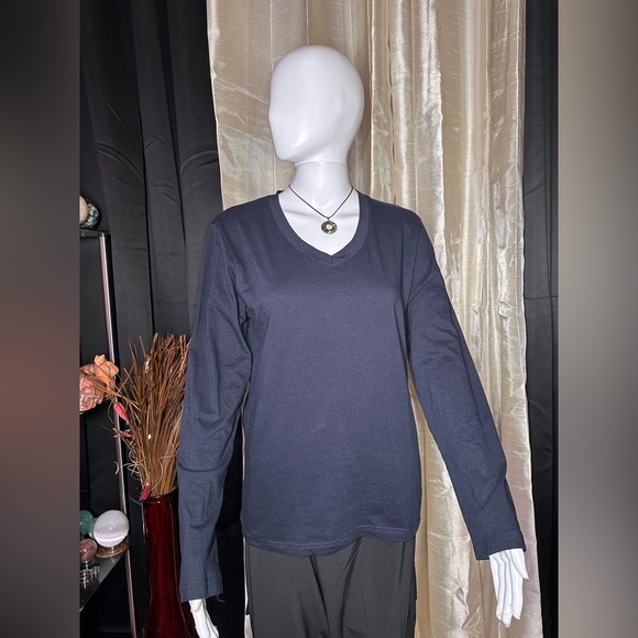 Navy Blue long Sleeve Blouse Size 2X - Picture 2 of 5